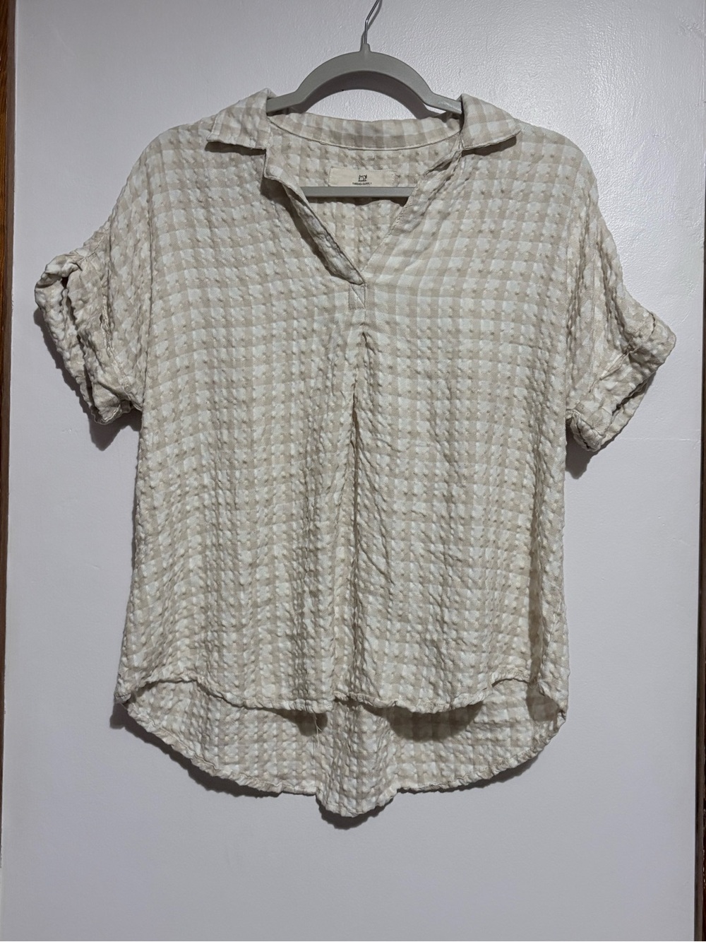 Thread & Supply Beige-Cream Textured Short Sleeve Tunic